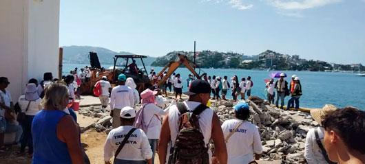 Clausuran simbólicamente obras en Jardín del Puerto de Acapulco