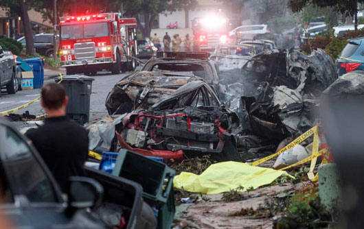 Mueren varias personas al estrellarse avioneta en vecindario de San Diego