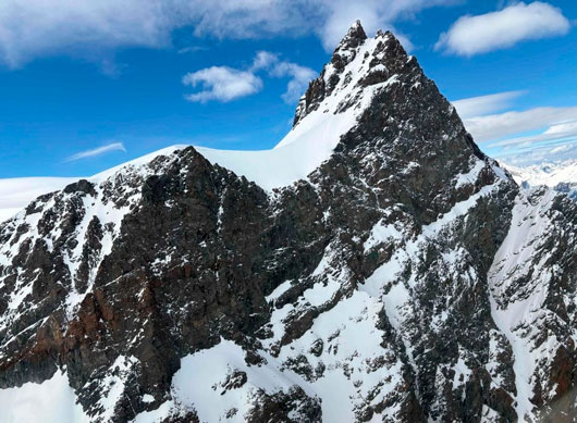 Encuentran cuerpos de cinco esquiadores en glaciar cerca de Zermatt, Suiza