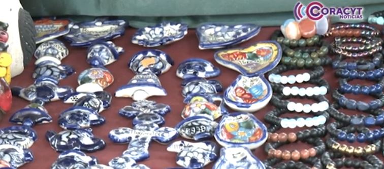 Ocarinas y silbatos de barro, herencia de Armando Sánchez 