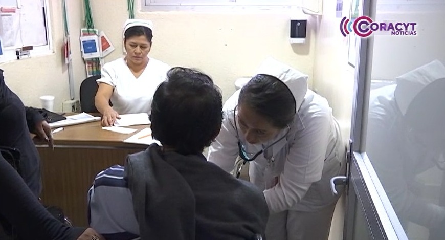 Personal de enfermería enfrenta duelos recurrentes en su labor diaria