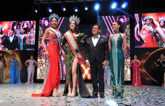 Eli Marlene Pérez Flores es la Señorita Universitaria 2026–2027