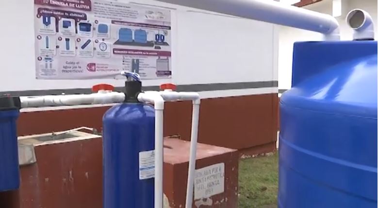 Instalará gobierno estatal sistemas de captación de agua pluvial en 79 instituciones educativas