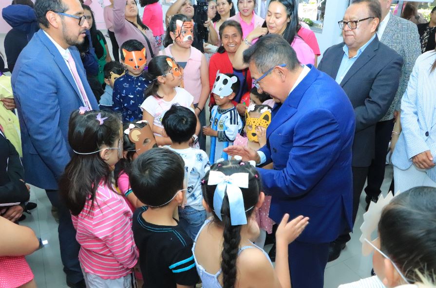 Inauguran clínica de Odontopediatría en la Facultad de Odontología de la UATx