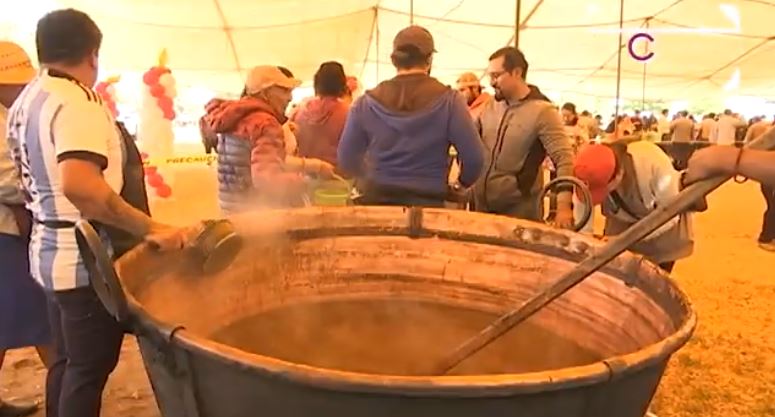 Con “mole prieto” celebrarán la Pascua en el barrio de San Onofre, Chiautempan