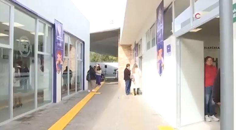 Inscríbete al curso gratuito de automaquillaje y peinado en el Cecapdif