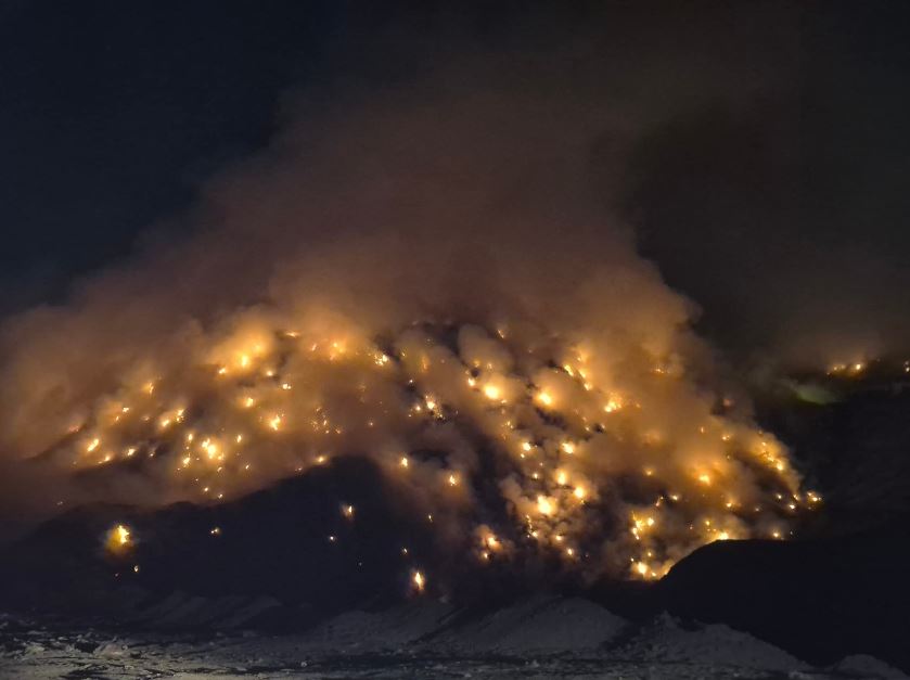 Se declara contingencia ambiental en tres municipios de Tlaxcala por incendio en relleno sanitario en Puebla