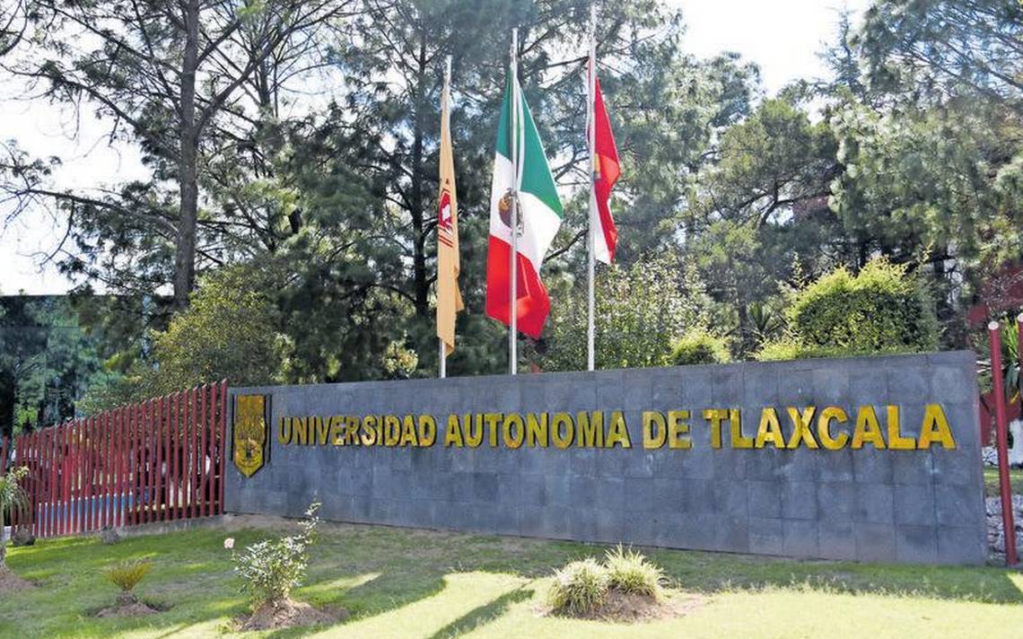 Amplía UATx su oferta educativa con nueva licenciatura