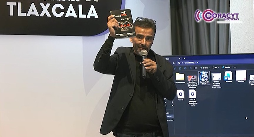 Poeta Javier David Gámez Amaya comparte herramientas de vida con jóvenes