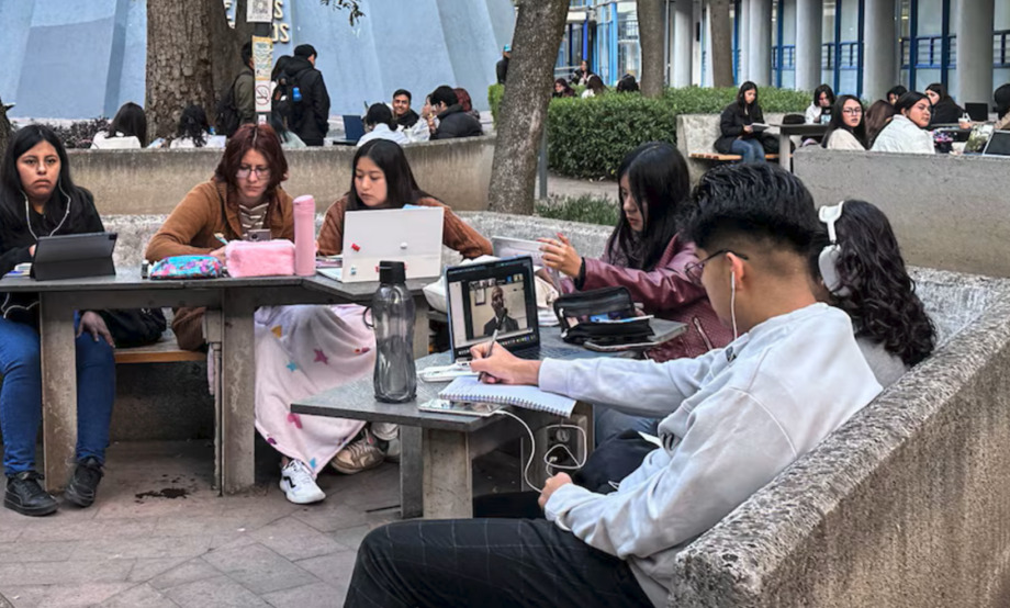 Más de 500 mil estudiantes egresarán con certificado avalado por universidades