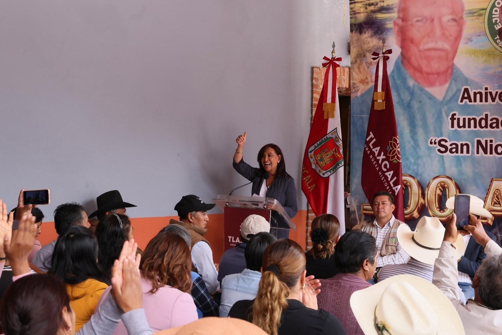 Gobernadora Lorena Cuéllar dialoga con productores del programa Sembrando Vida en Terrenate