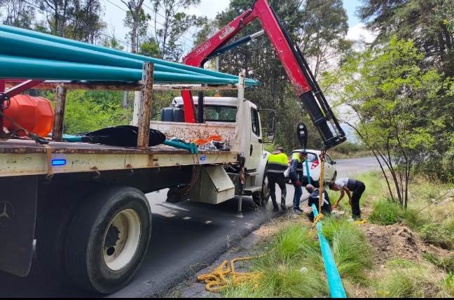 Avanza gobierno de Alfonso Sánchez García en el fortalecimiento de la iluminación y seguridad en Metepec con nuevos postes de alumbrado 
