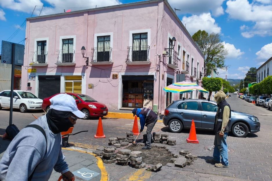  Gobierno de Alfonso Sánchez García rescata vialidades con obras de atención inmediata