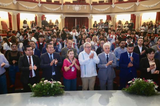 Compartieron egresados del Conalep sus historias de éxito con estudiantes 