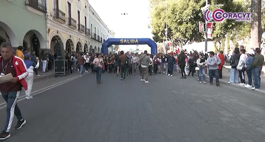 Participaron más de 700 estudiantes en la “Caminata Pura Vida”