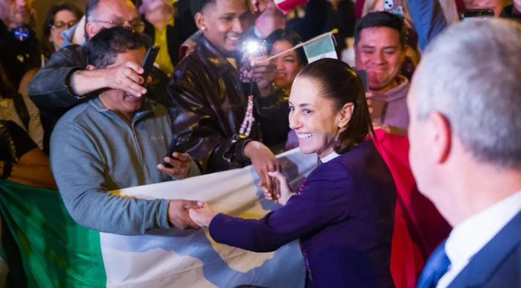 Presidenta Claudia Sheinbaum ya está en España para cumbre progresista e intentar sellar crisis diplomática