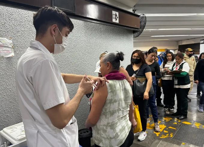 Estrategia de vacunación está funcionando; reporta Ssa 9 mil 74 casos de sarampión entre 2025 y 2026