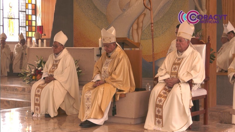 Diócesis de Tlaxcala celebra jubileo sacerdotal del obispo Julio César Salcedo Aquino