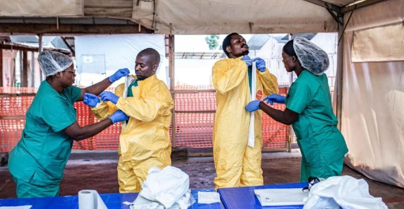 Brote de ébola suma 896 contagios y 232 fallecidos
