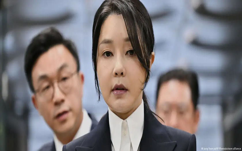 Condenan por corrupción a ex primera dama surocoreana Kim