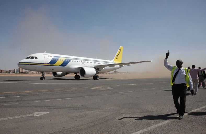 Sudán recibe segundo vuelo comercial desde inicio de la guerra hace casi tres años