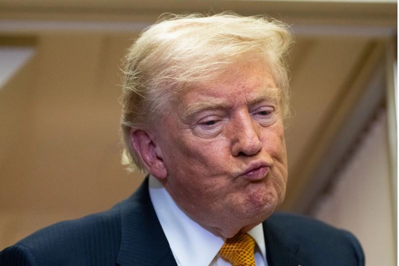 Trump asegura que seguirá negociando con Irán pero que alto el fuego ha terminado
