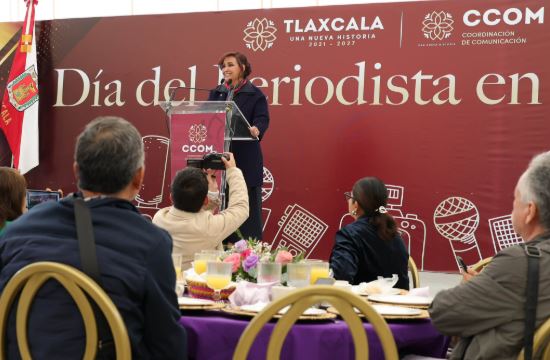 Destaca gobernadora Lorena Cuéllar la labor informativa de periodistas tlaxcaltecas