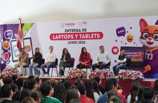 Cuenta comunidad educativa del Cecyte 26 Plantel Tlachco con nueva techumbre 