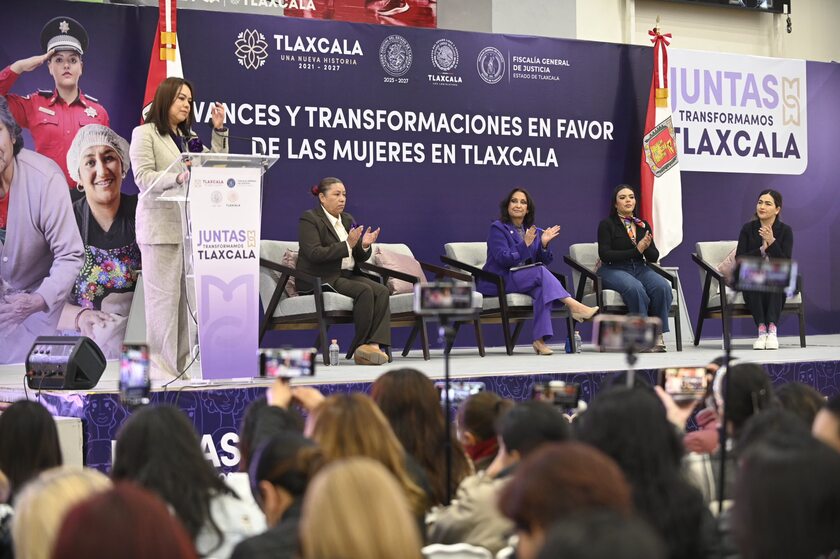 Mujeres fortalecen la administración pública estatal: gobernadora Lorena Cuéllar